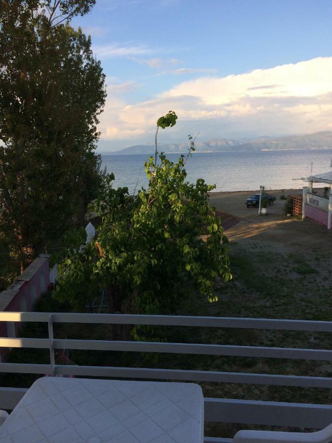 Hebes On The Beach Kávos Dış mekan fotoğraf